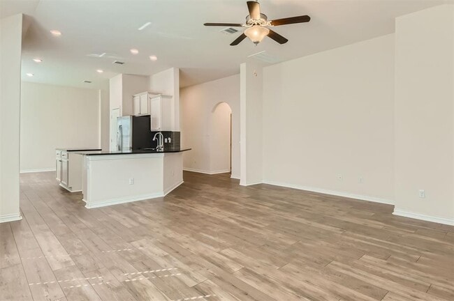 Building Photo - 113 Lily Turf Cove