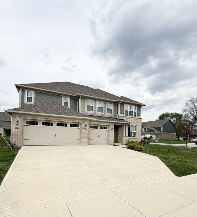 Building Photo - 908 Edmonds Pl