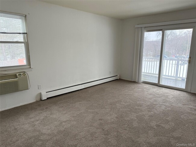 Building Photo - 58 Parkside Dr