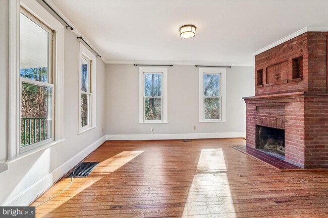 Building Photo - 2799 Beechbank Rd