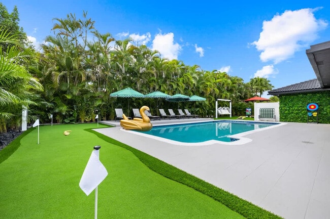 Building Photo - 10366 NW 15th St