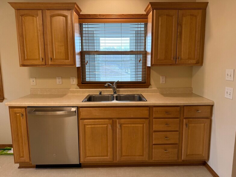 Building Photo - W9206 Ripley Rd