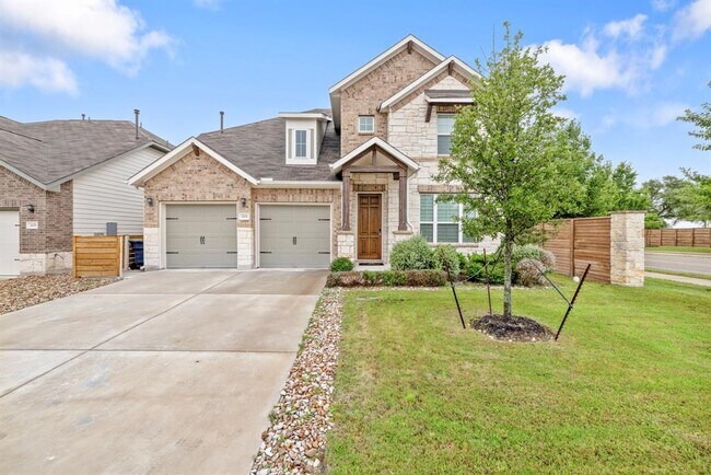 Building Photo - 2604 Acoma Ln