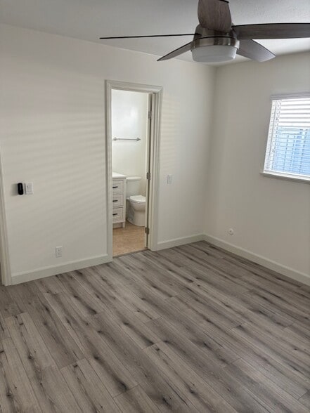 Building Photo - 275 Mesa Dr