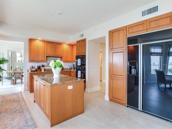 Building Photo - 4201 Bayshore Blvd