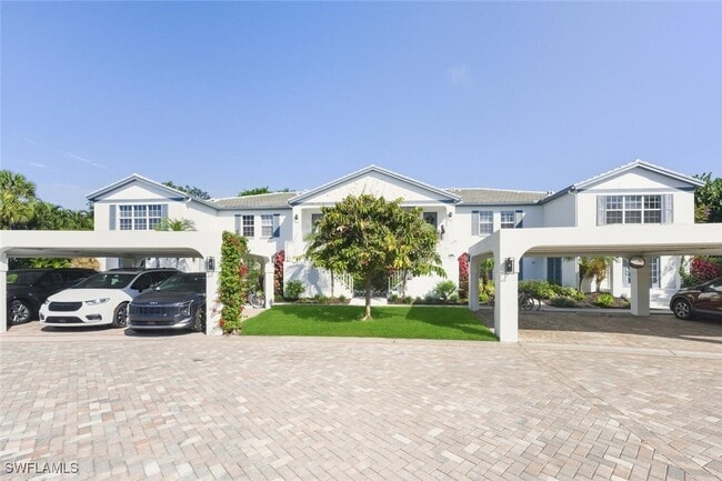 Building Photo - 871 Tanbark Dr