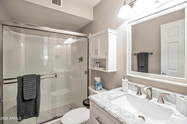 Building Photo - 5045 N 81st St