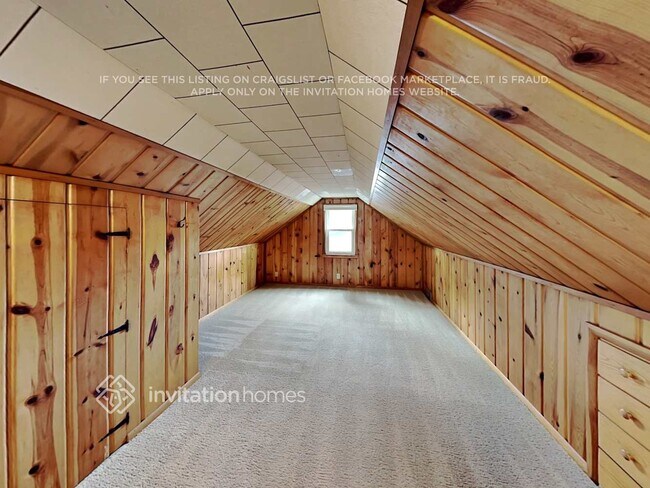 Building Photo - 6616 5th Ave S