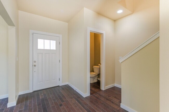Building Photo - 3Bd Bothell Home!