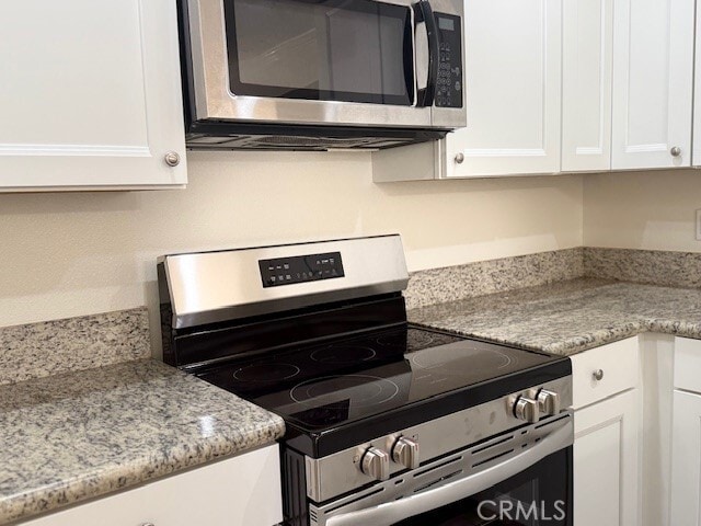 Building Photo - 45225 Sunset Ln