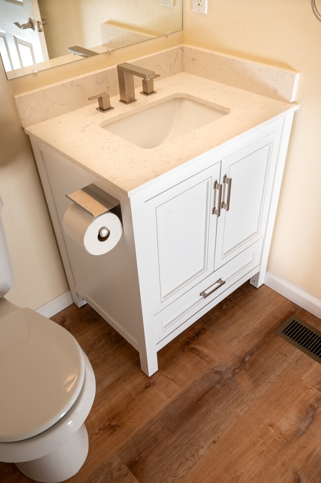 Building Photo - 9952 Melbourne Cir