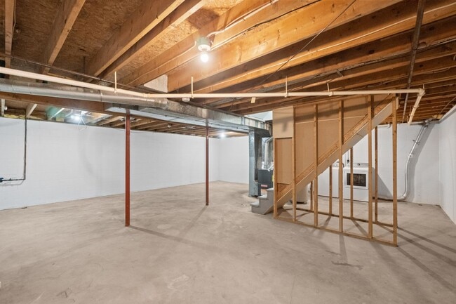 Building Photo - 184 S Franklin St