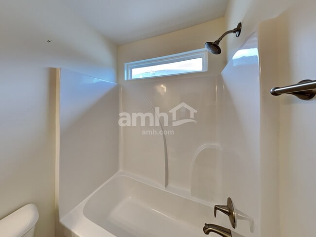 Building Photo - 5079 Trailwater Dr