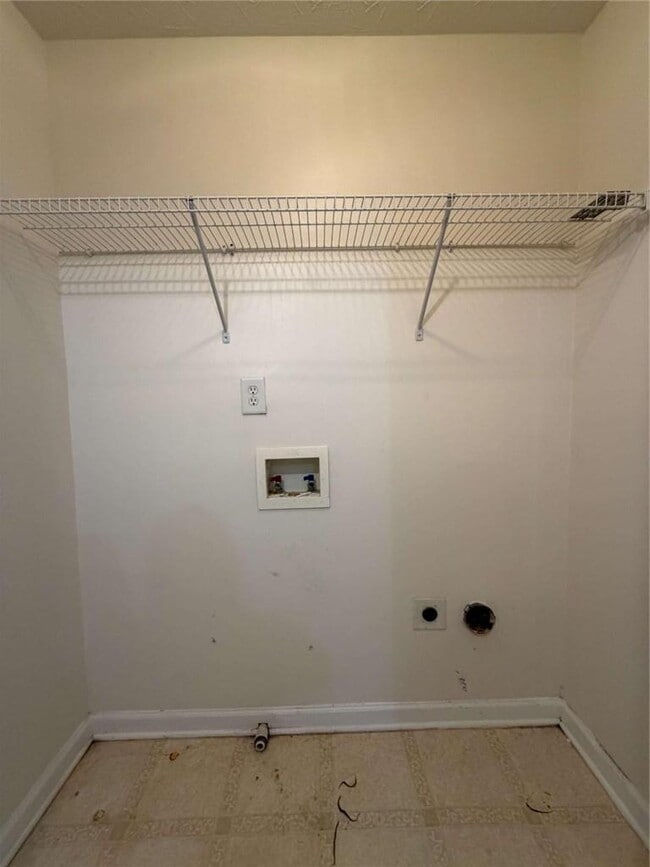 Building Photo - 644 Kenridge Dr