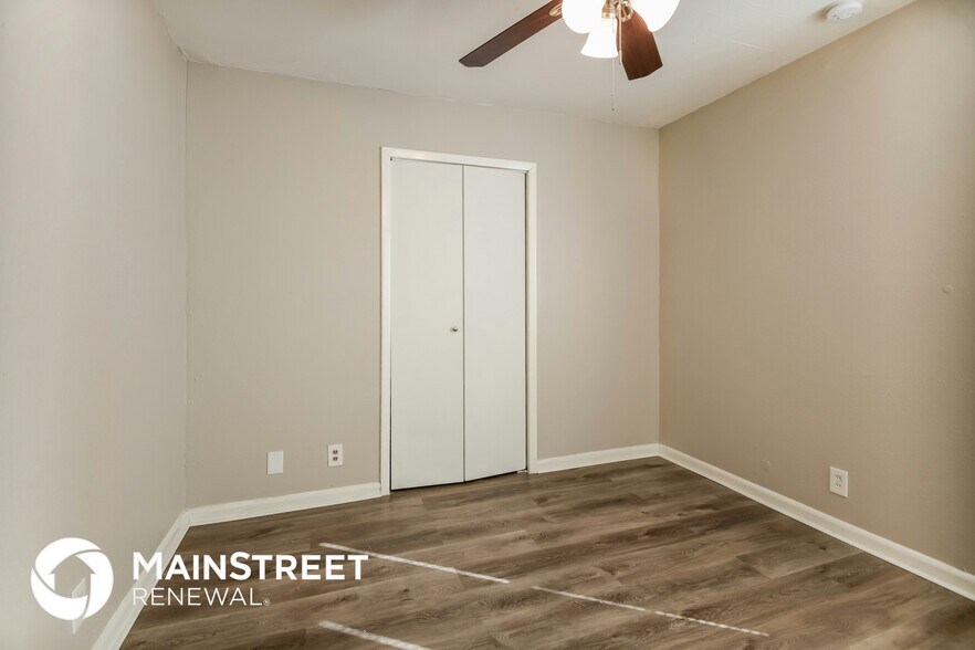 Building Photo - 347 Pilgrim Dr