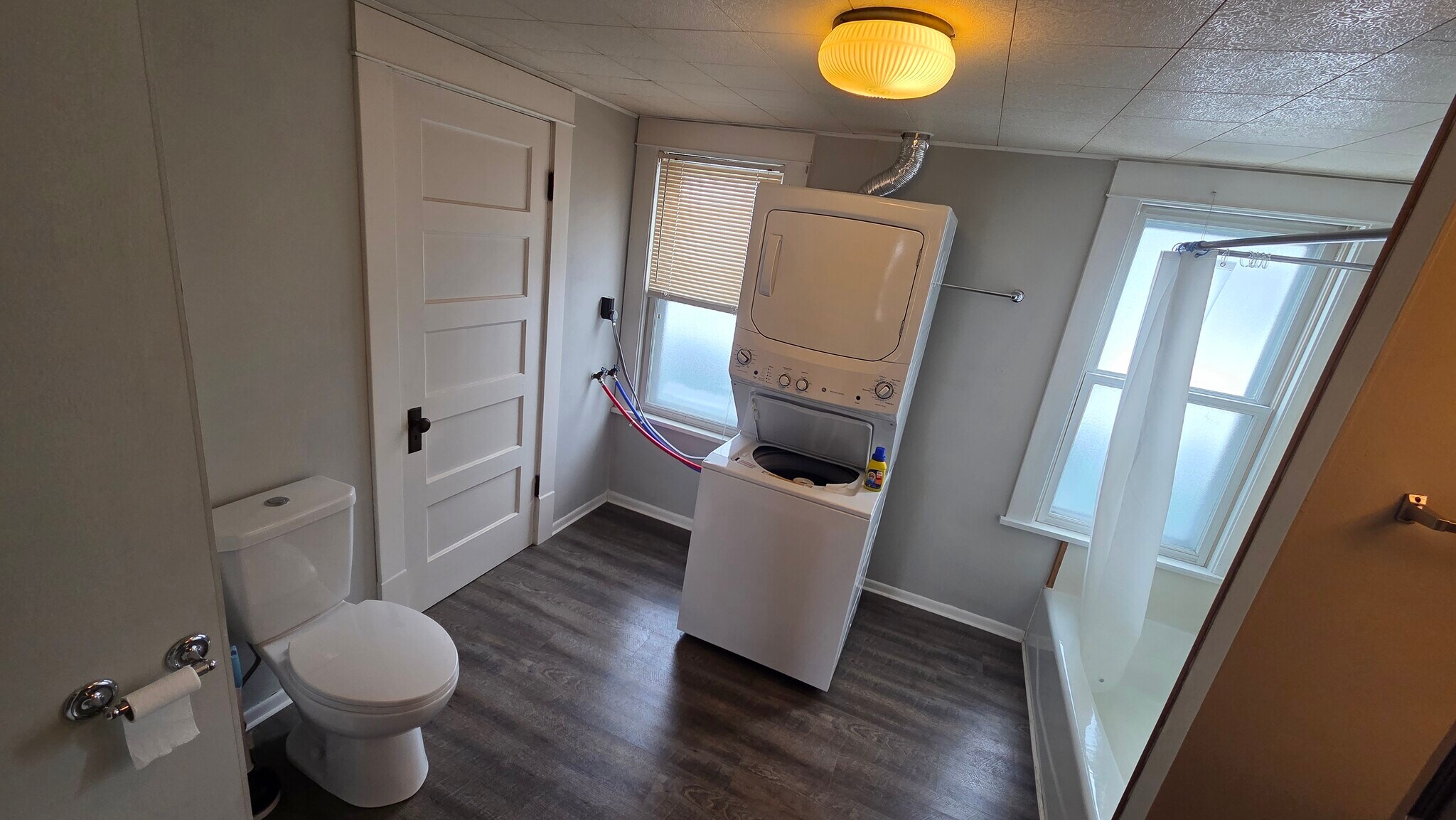 Building Photo - 919 Harney Ave