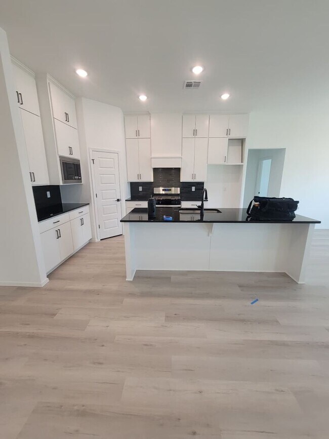 Building Photo - Stunning New Construction Simmons Home - 5 Bed 3 Bath - Pond View!