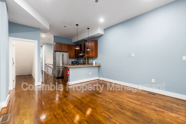 Building Photo - 1553 9th St NW