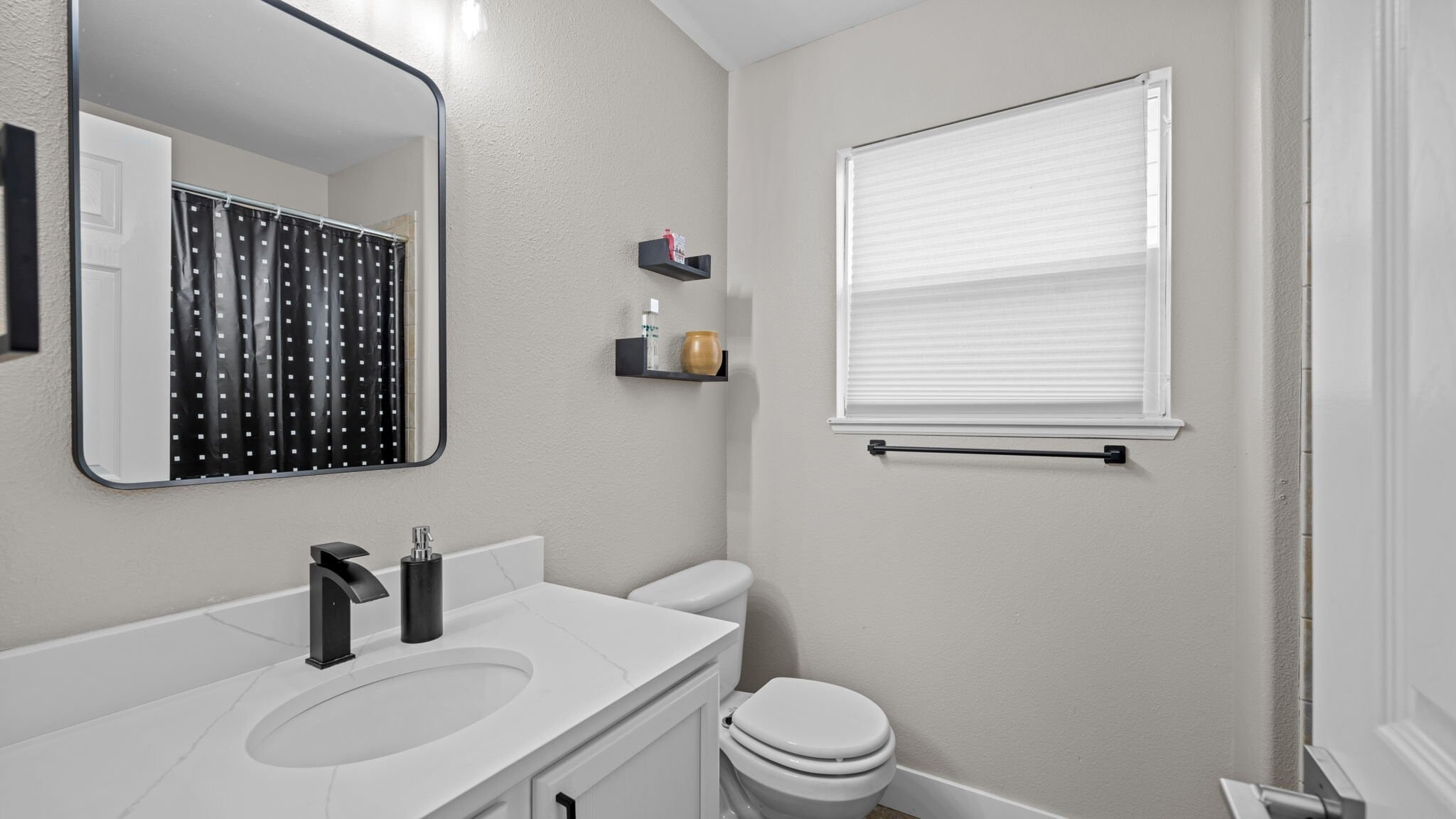 Building Photo - 3882 Pronghorn Meadows Cir