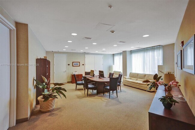 Building Photo - 19501 W Country Club Dr