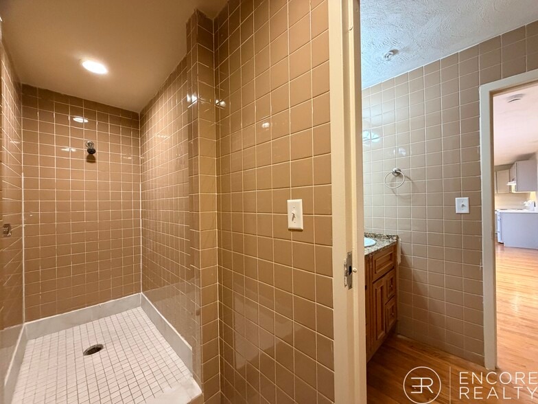 Building Photo - 1110 Commonwealth Ave