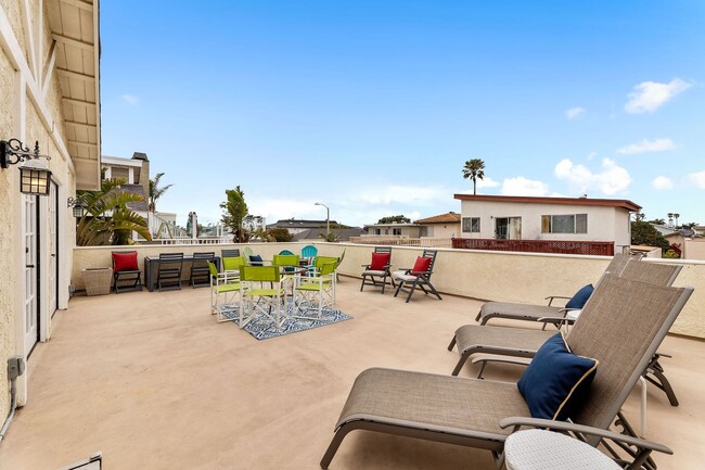 Building Photo - 4850A - Mandalay Shores/ Oxnard/ 5 bedroom...
