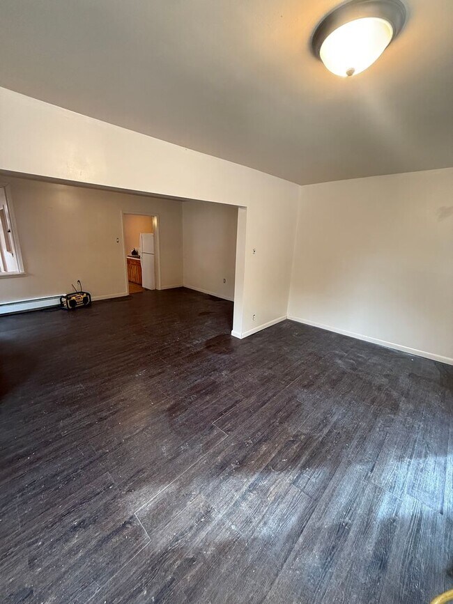 Building Photo - 2 bedroom possibly 3 with oversized Garage/Work Shop in Newville