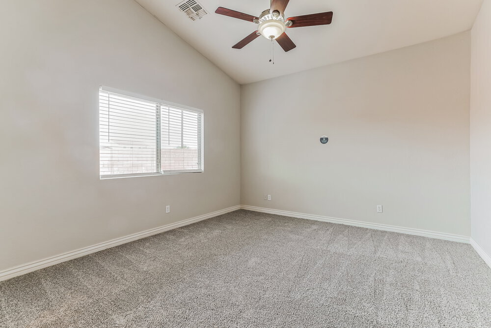 Building Photo - 34042 N Mercedes Dr