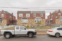 Building Photo - 2421 Vista St