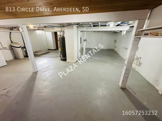 Building Photo - 712 N Washington St