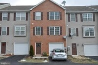 Building Photo - 19 Pulpit Ln