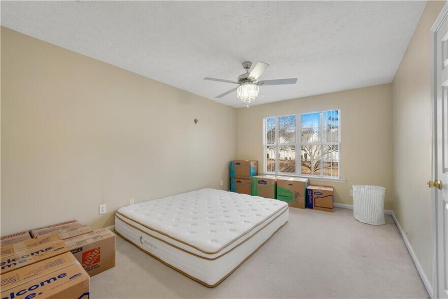 Building Photo - 10005 Lauren Hall Ct