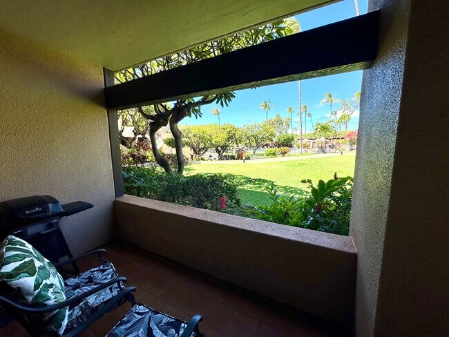 Building Photo - Resort Living- Large 2 bed 2 bath Condo at Kaanapali Royal