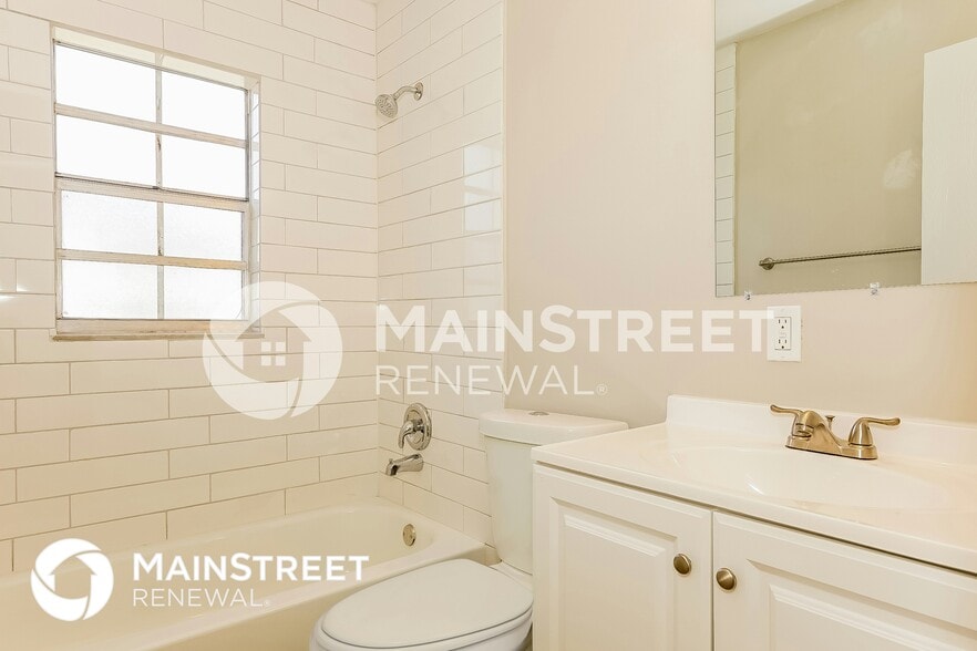 Building Photo - 890 Cynthia Dr