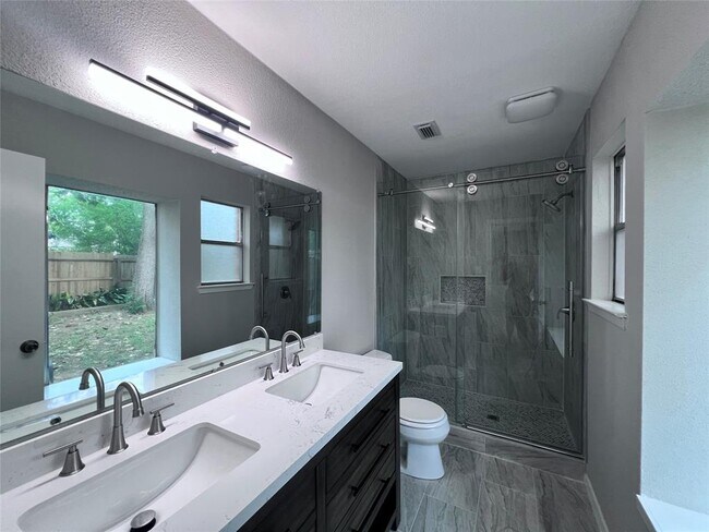 Building Photo - 1927 Brushy Creek Dr