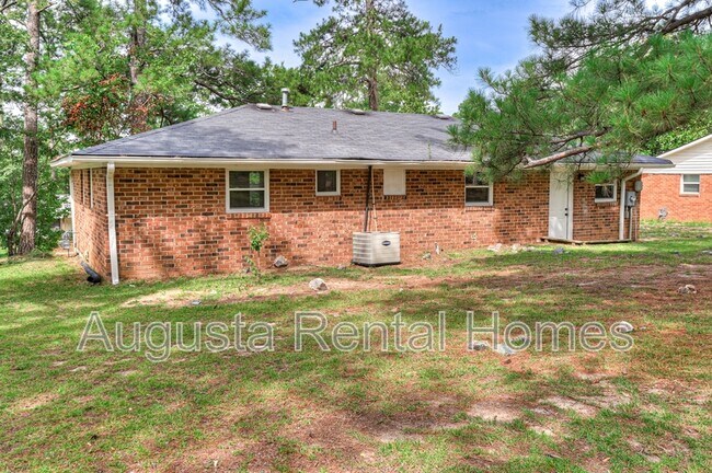 Building Photo - 2328 Prague Ct