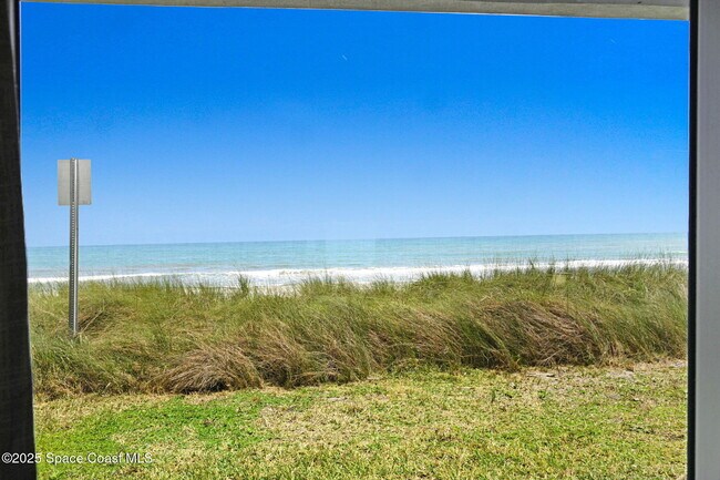 Building Photo - 199 Jimmy Buffett Mem Hwy