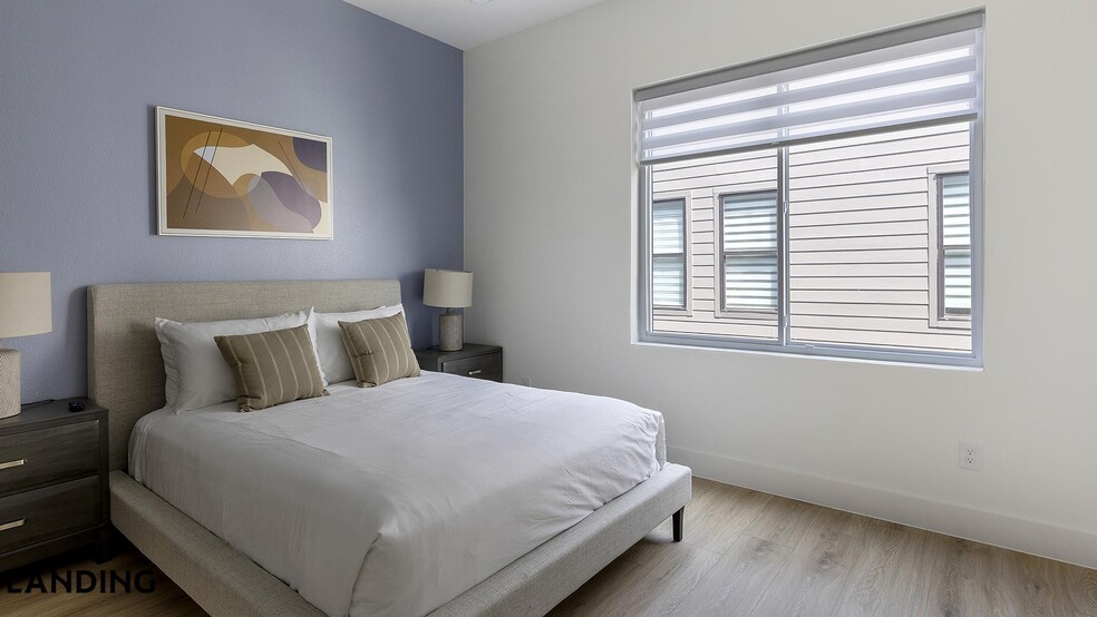 Building Photo - 2206 Arroyo Ave