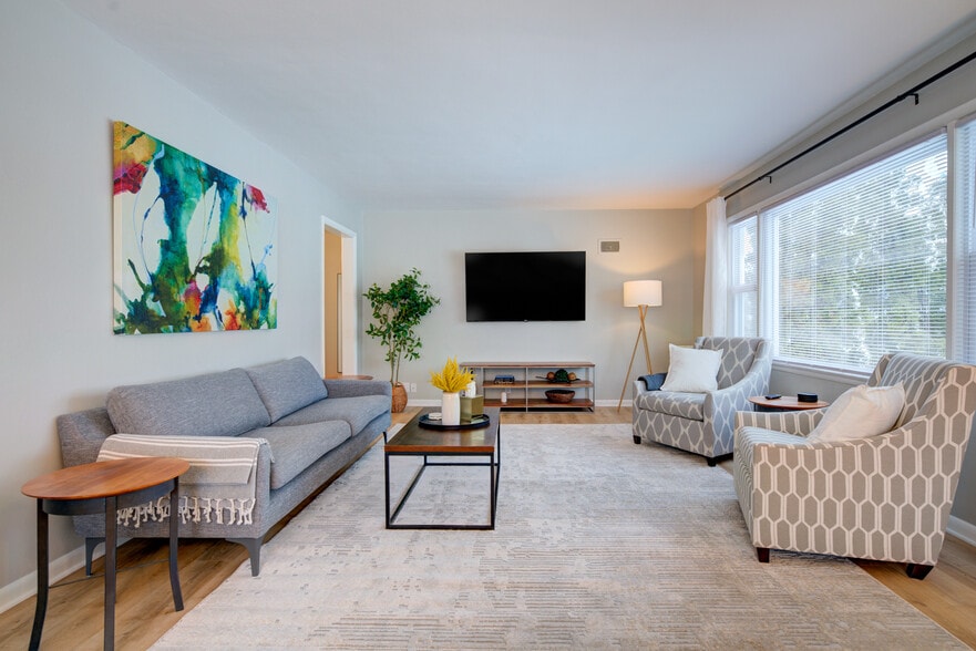 Building Photo - 834 Oregon St