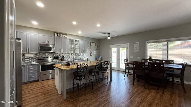 Building Photo - 3552 N Excalibur Pl