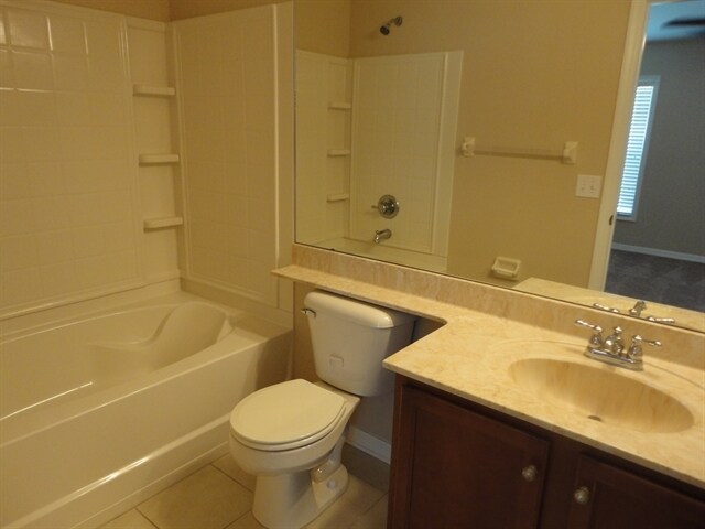 Building Photo - 18025 Cypress Bay Pky