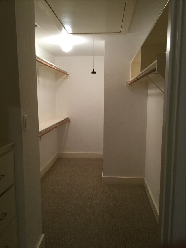 Building Photo - 3501 Link Valley Dr.