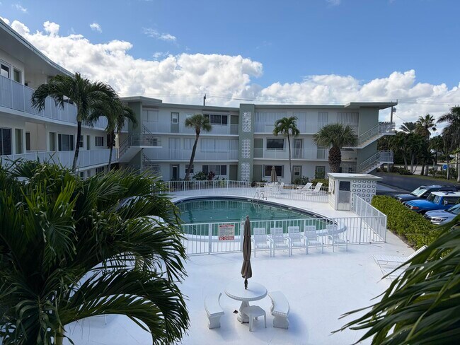 Building Photo - 3600 N Ocean Dr