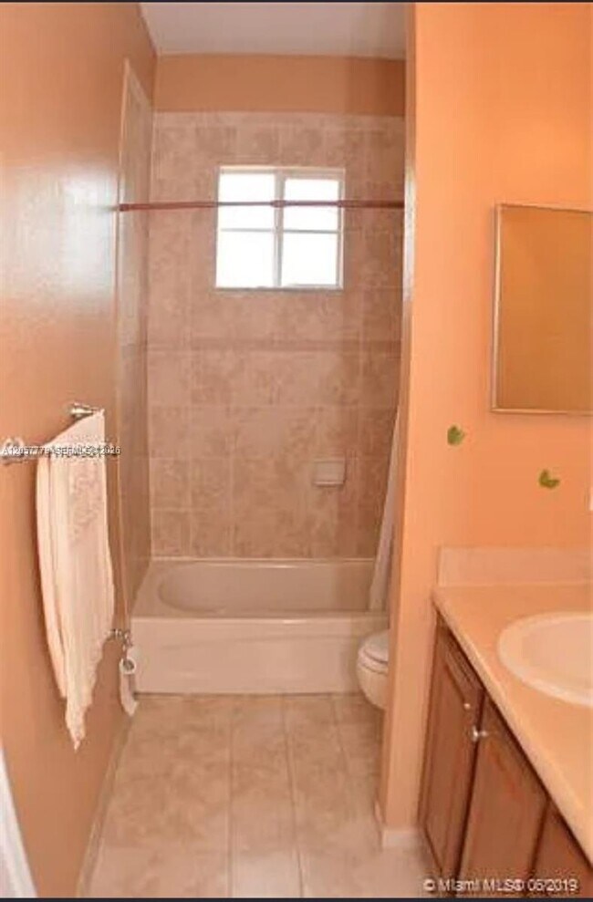 Building Photo - 8106 SW 17th Ct