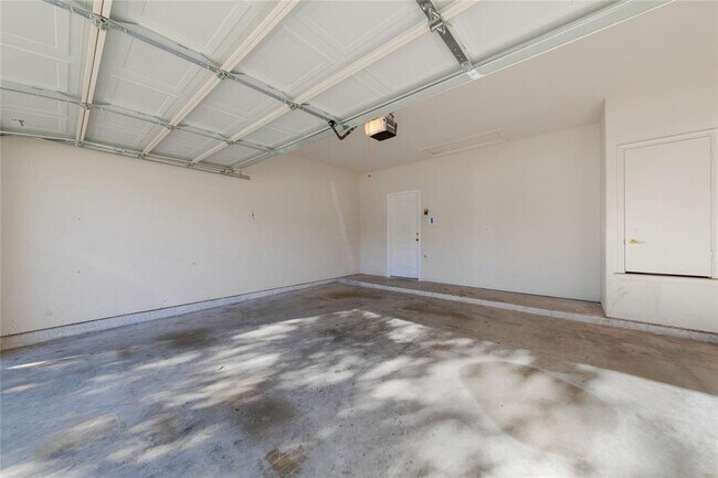 Building Photo - 2403 Branum Dr