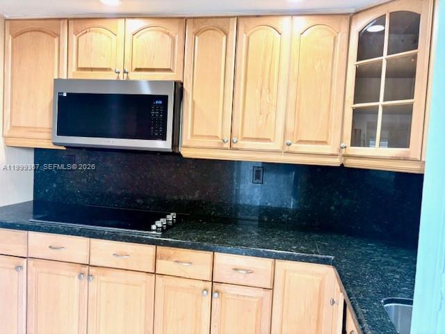 Building Photo - 1425 Arthur St