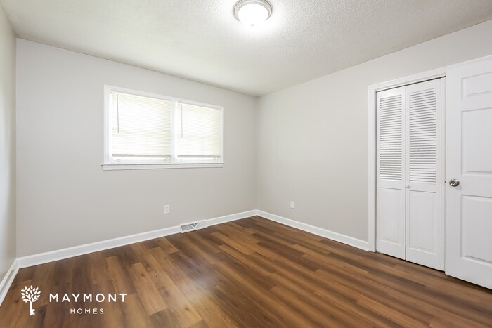 Building Photo - 12 Woodleigh Dr