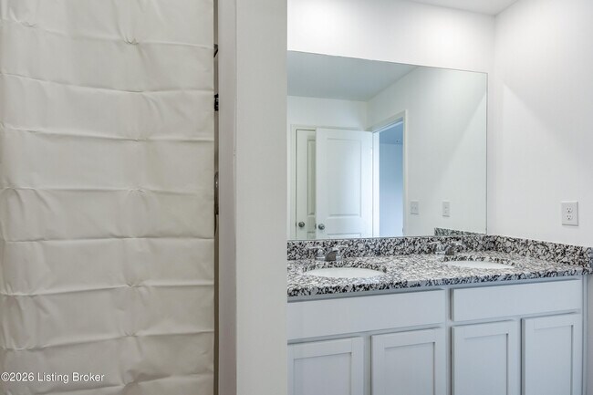 Building Photo - 109 Elegance Wy