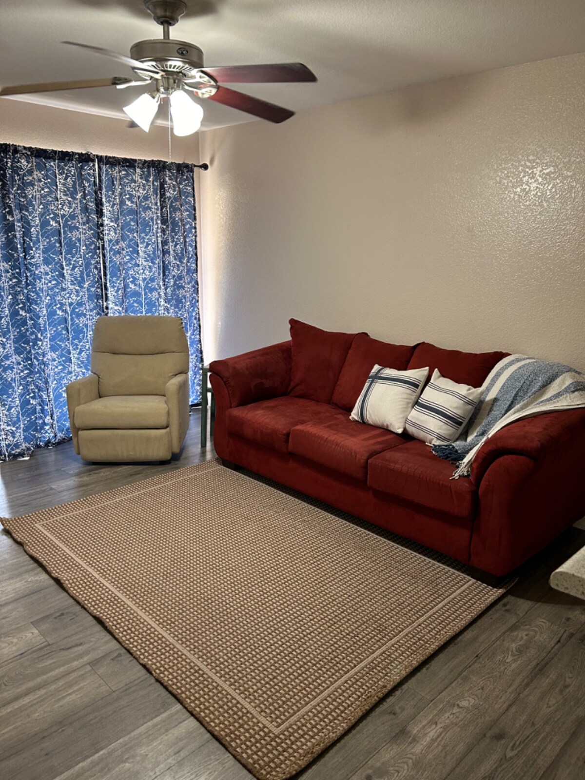 Building Photo - 1331 W Baseline Rd