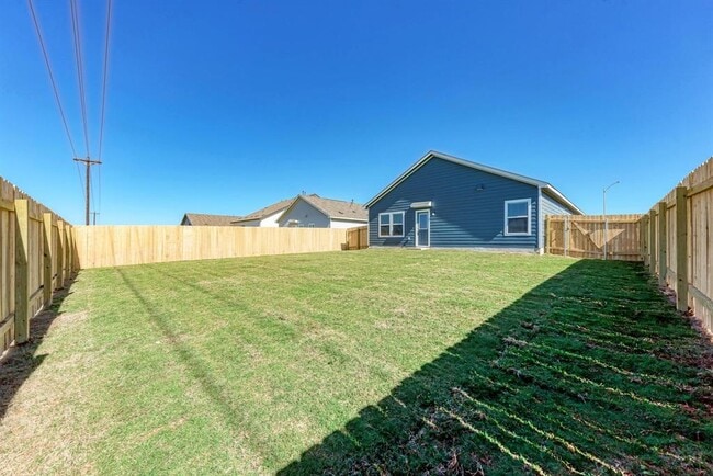 Building Photo - 611 Halfmoon Dr